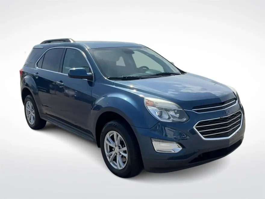2016 Chevrolet Equinox LT photo 1