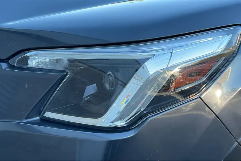 2022 Subaru Forester Premium photo 1