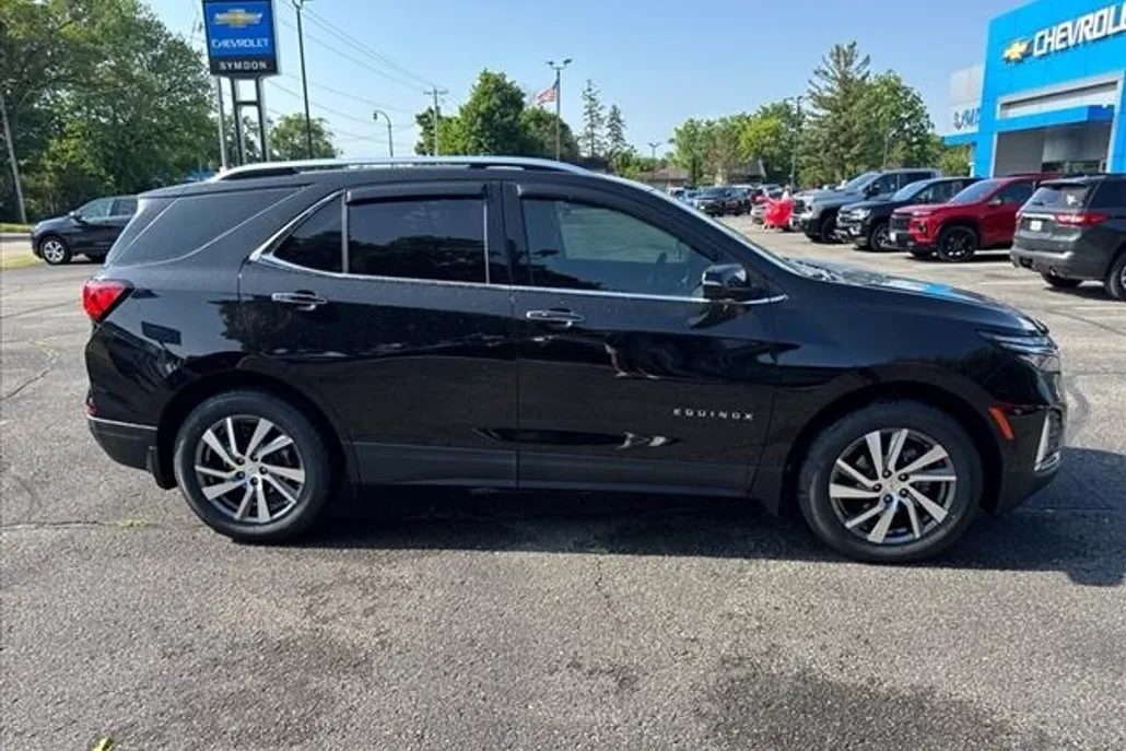 2022 Chevrolet Equinox Premier photo 1