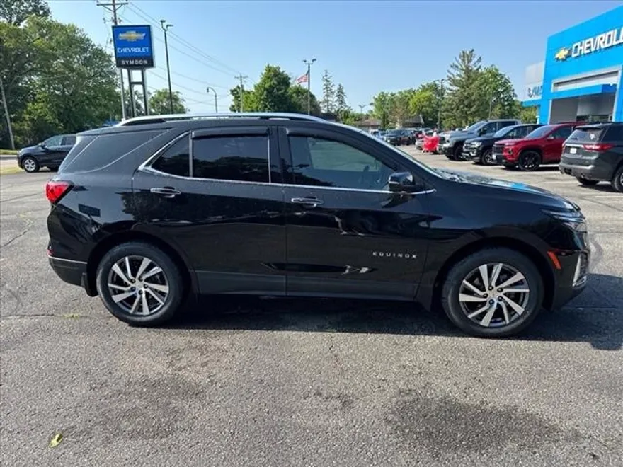 2022 Chevrolet Equinox Premier photo 1