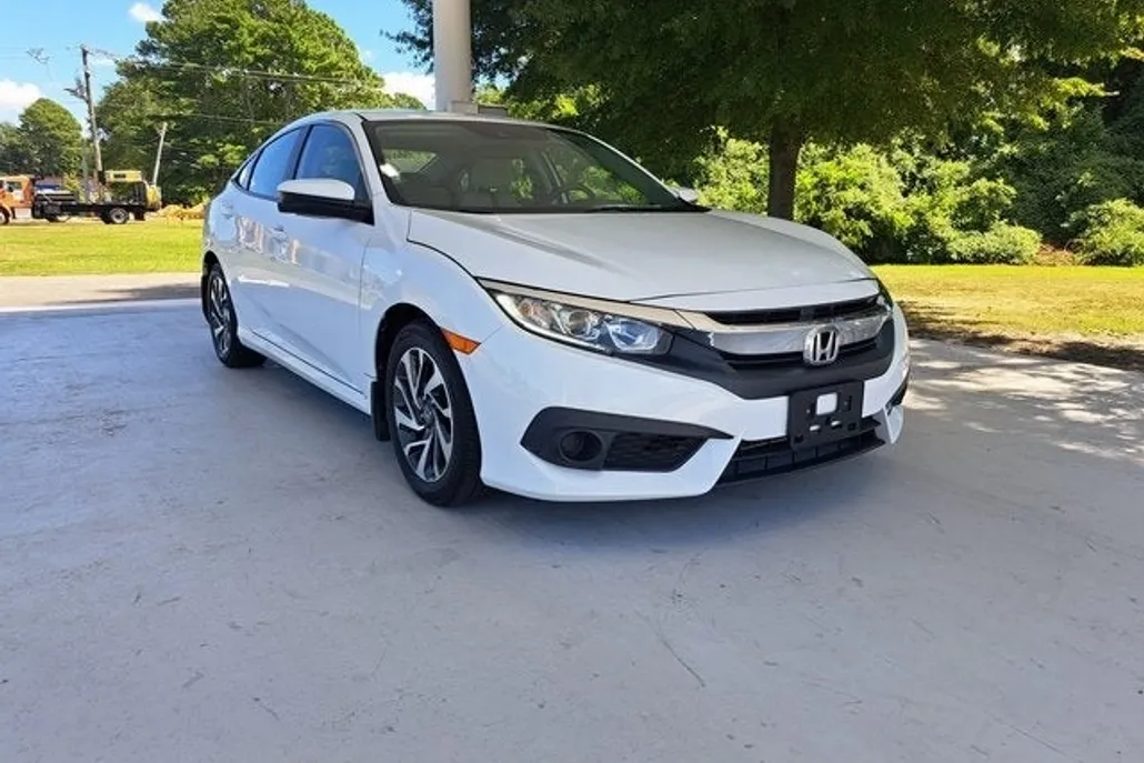 2017 Honda Civic EX photo 1