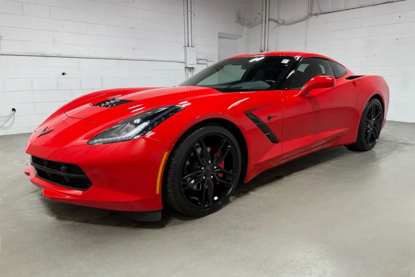 2019 Chevrolet Corvette 2LT Stingray photo 1