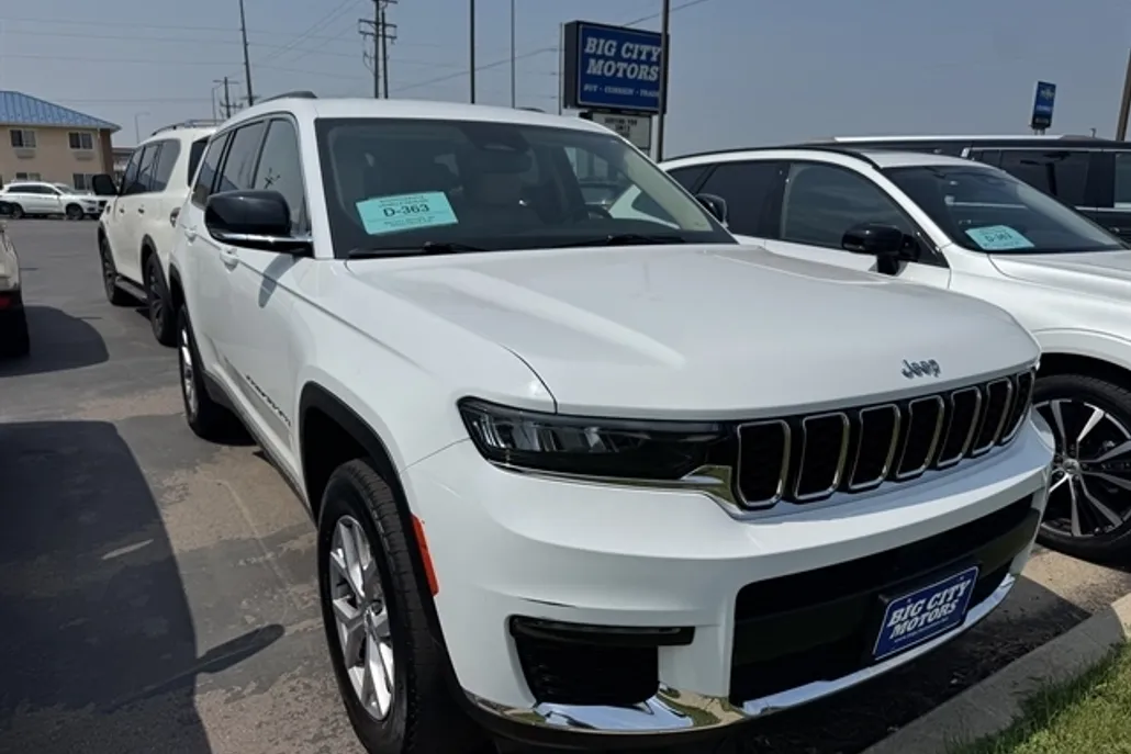 2022 Jeep Grand Cherokee Limited photo 1