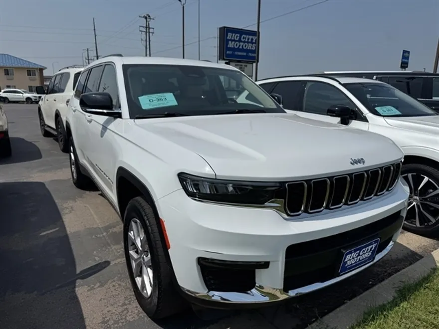 2022 Jeep Grand Cherokee Limited photo 1
