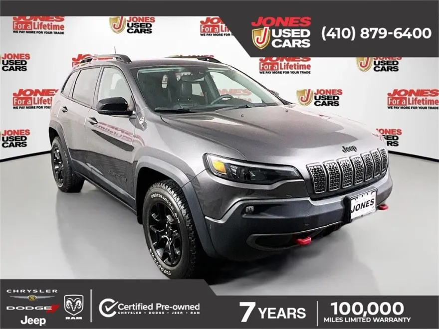 2023 Jeep Cherokee Trailhawk photo 1