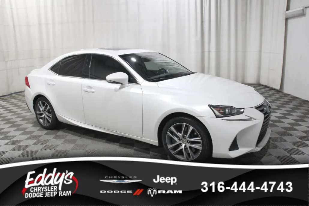 2020 Lexus IS 300 photo 1