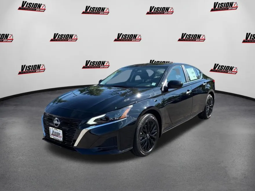 2025 Nissan Altima 2.5 SV photo 1