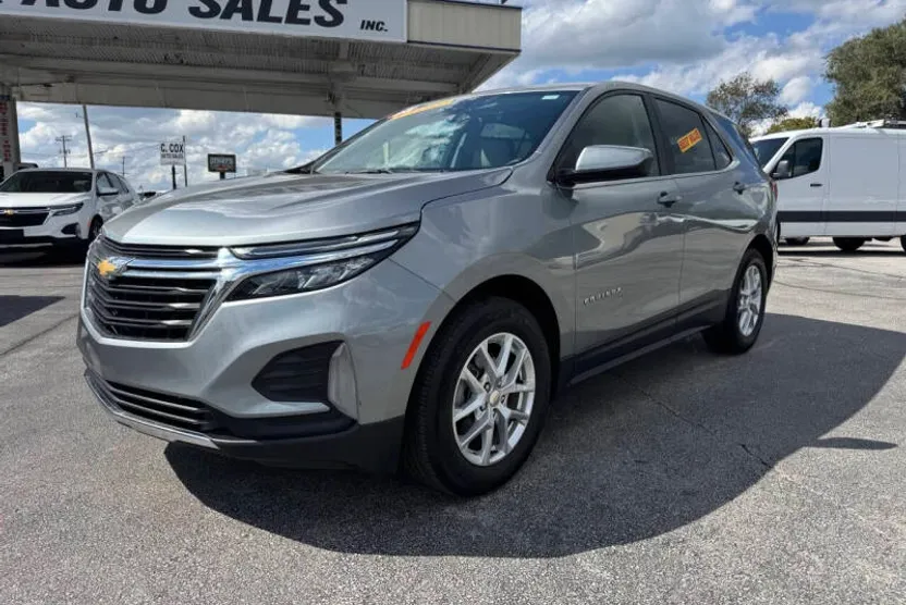 2023 Chevrolet Equinox photo 1