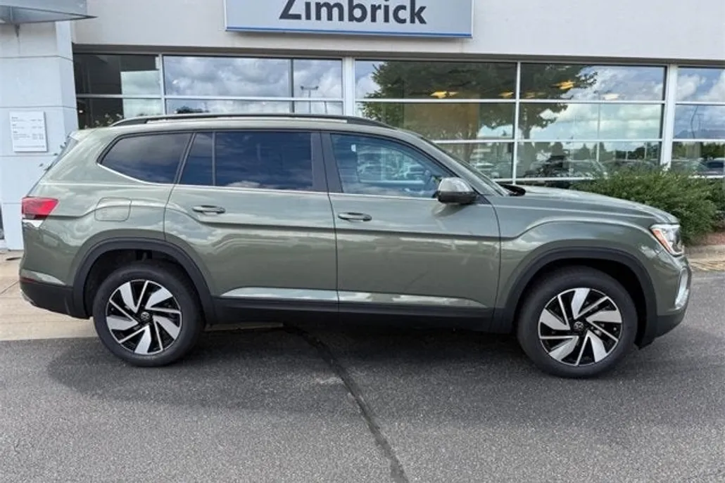 2026 Volkswagen Atlas SE Technology photo 1
