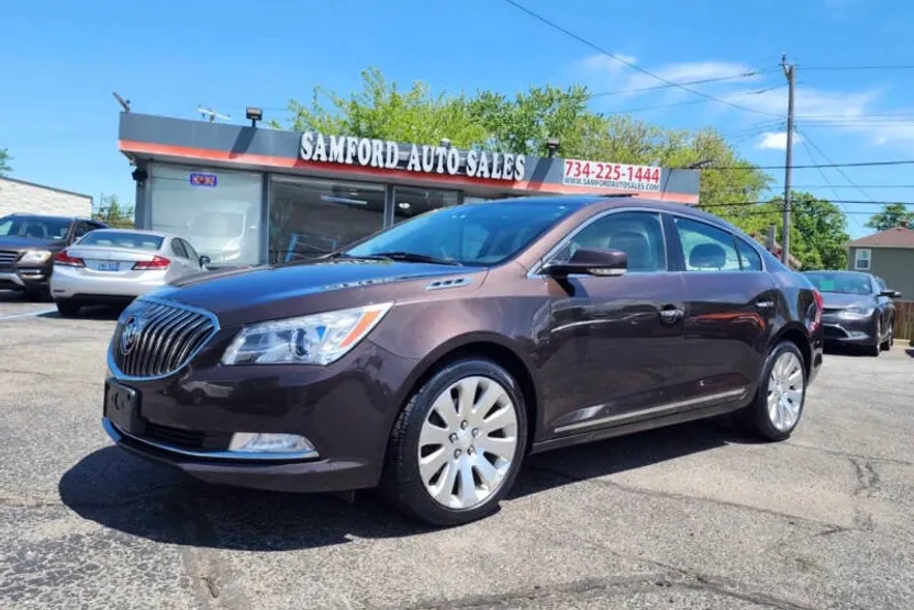 2015 Buick LaCrosse Leather photo 1
