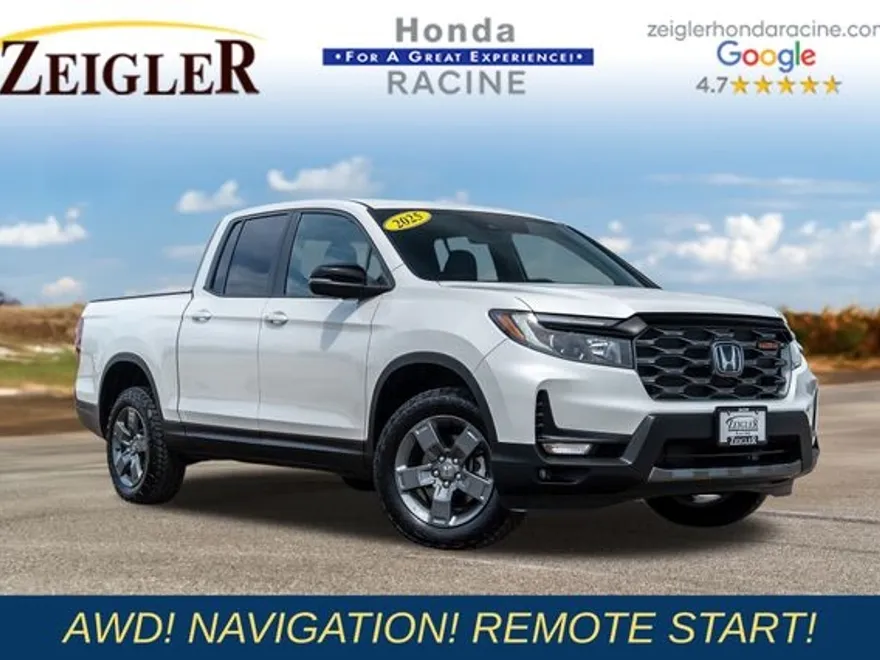 2025 Honda Ridgeline TrailSport photo 1