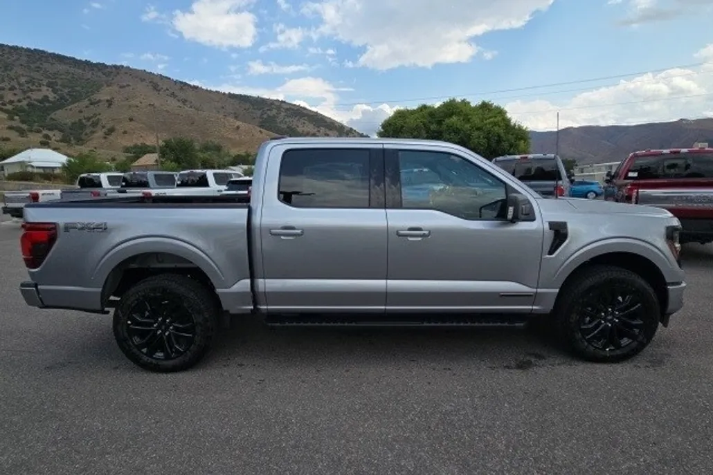 2025 Ford F-150 XLT photo 1