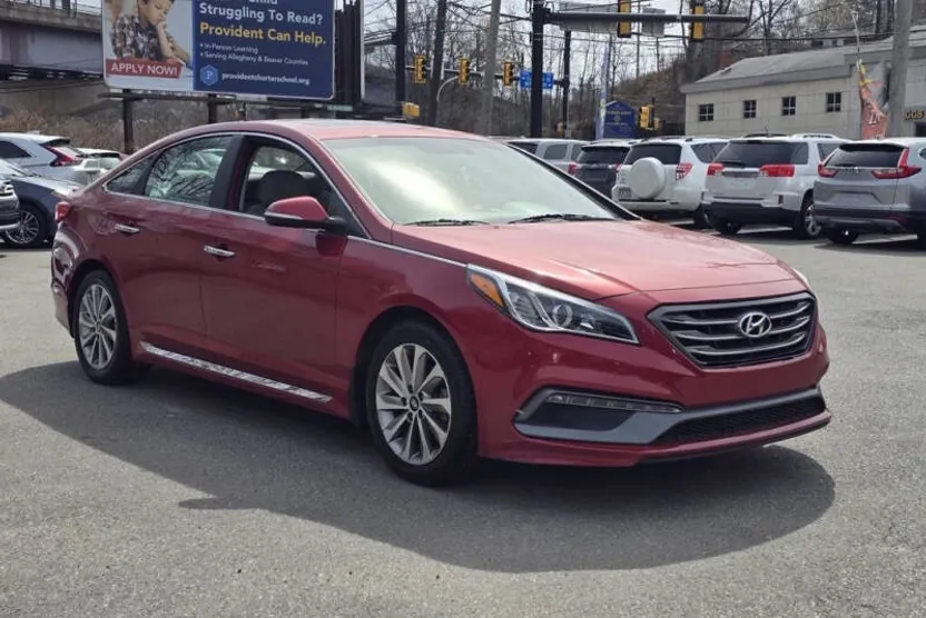 2017 Hyundai Sonata Sport photo 1