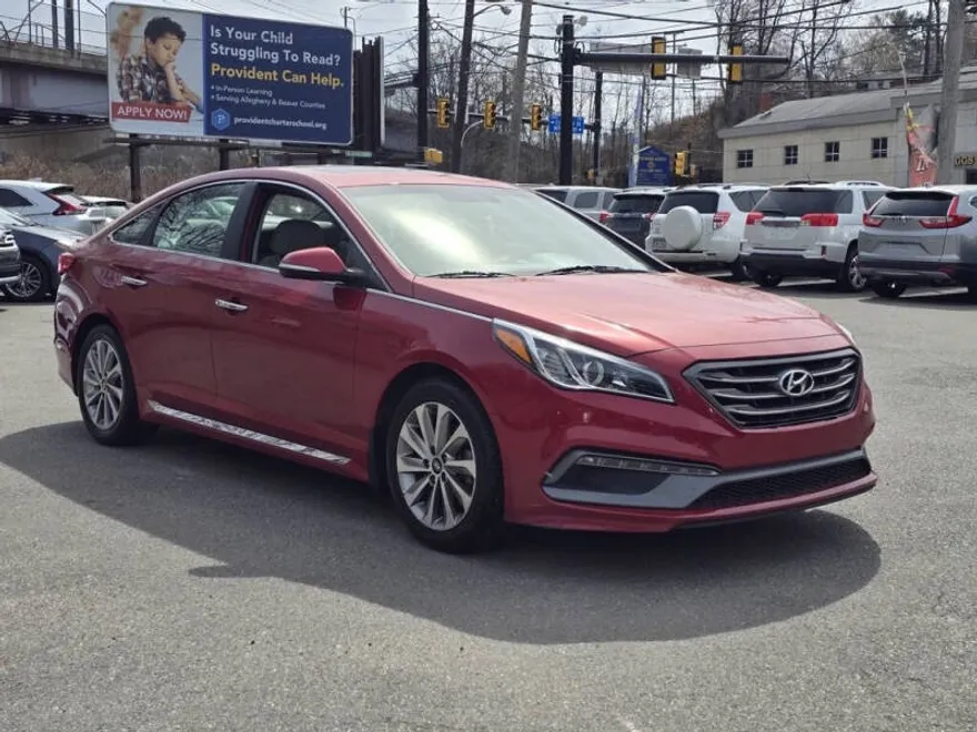 2017 Hyundai Sonata Sport photo 1
