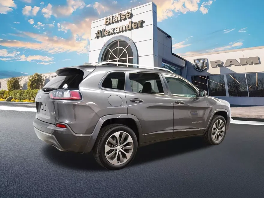 2019 Jeep Cherokee Overland photo 1