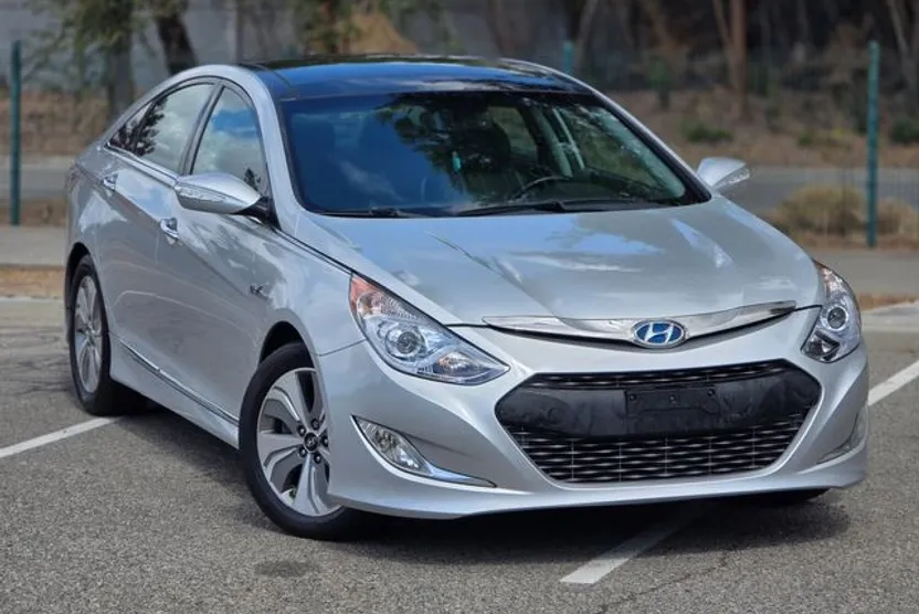 2015 Hyundai Sonata Hybrid Limited photo 1