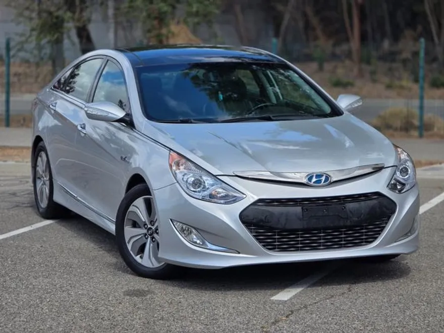 2015 Hyundai Sonata Hybrid Limited photo 1