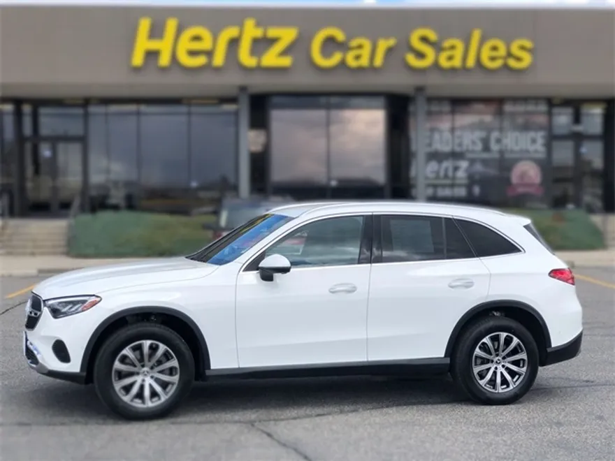 2024 Mercedes Benz GLC 300 4MATIC photo 1
