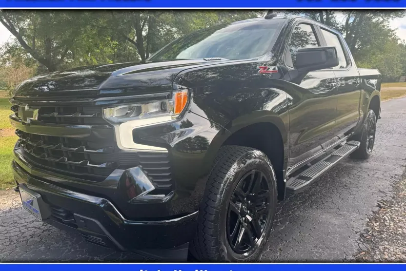 2023 Chevrolet Silverado 1500 RST photo 1