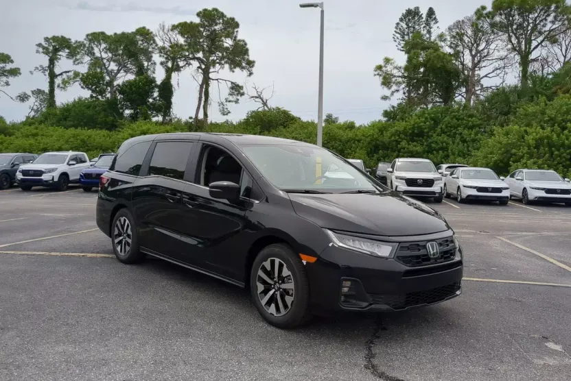 2026 Honda Odyssey EX-L photo 1