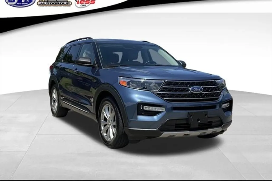 2020 Ford Explorer XLT photo 1