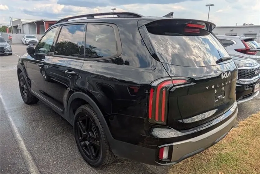 2023 Kia Telluride EX X-Line photo 1