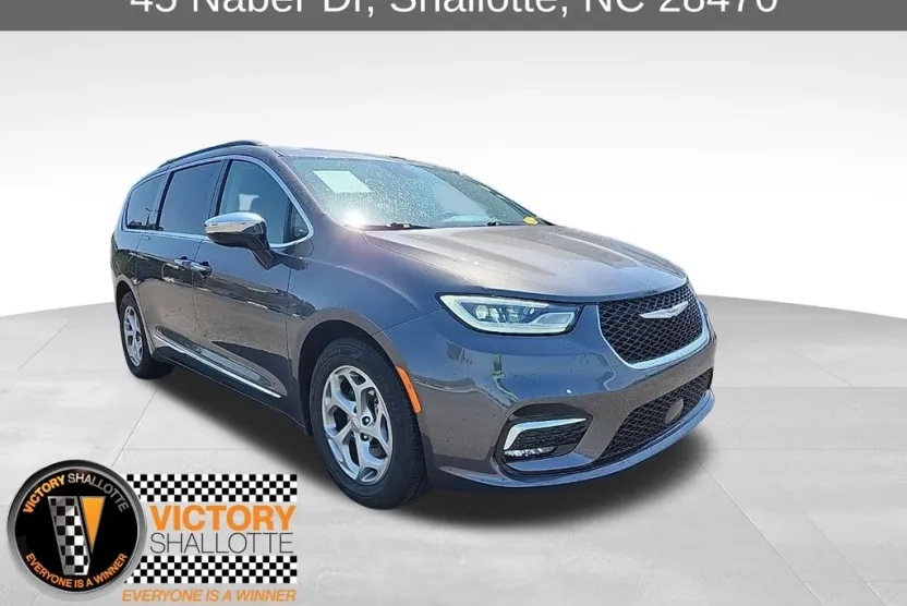 2023 Chrysler Pacifica Limited photo 1