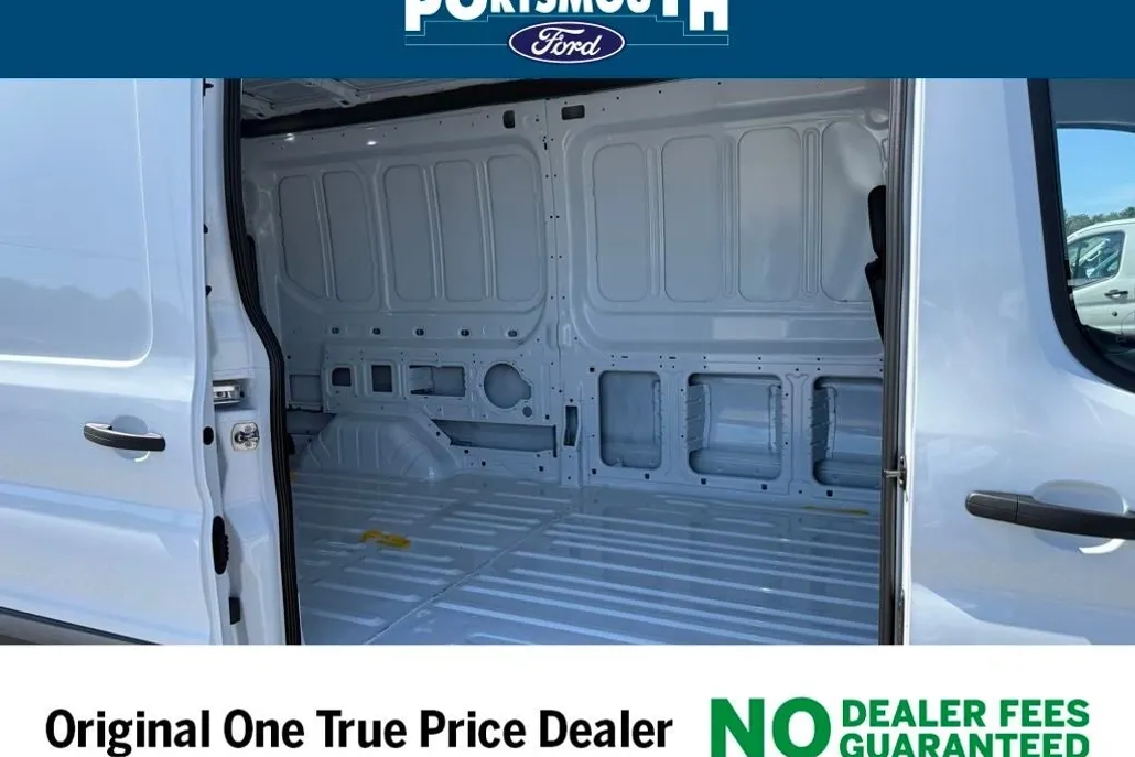 2025 Ford Transit Cargo Van photo 1
