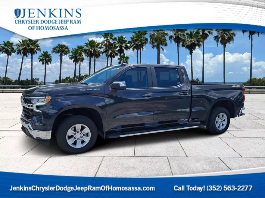 2024 Chevrolet Silverado 1500 LT photo 1