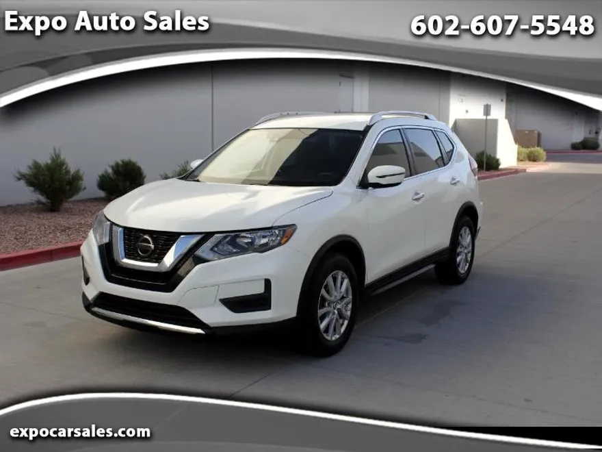 2020 Nissan Rogue SV photo 1