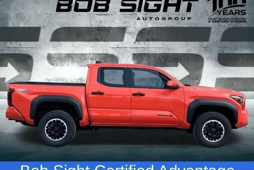 2024 Toyota Tacoma TRD Off-Road photo 1