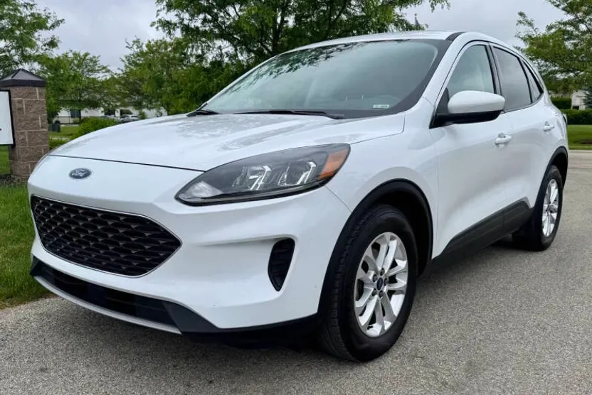 2021 Ford Escape SE photo 1