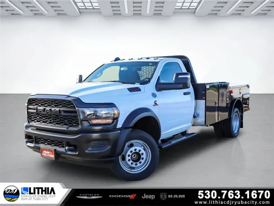 2024 Ram 4500 Tradesman photo 1
