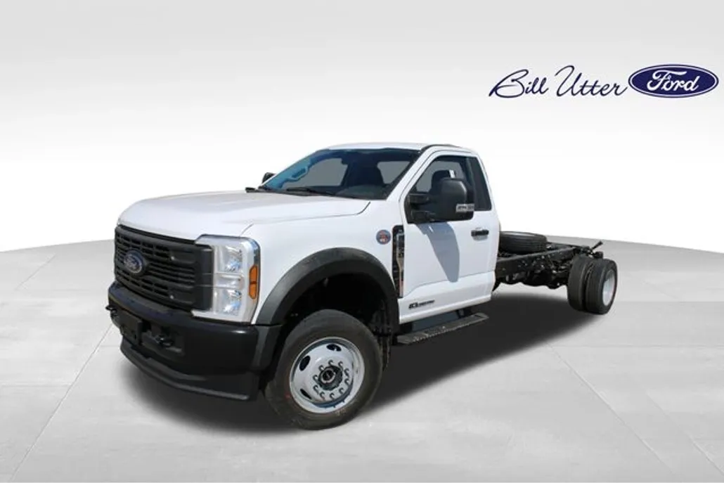 2024 Ford F-550 photo 1