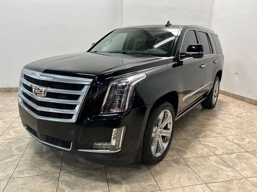 2017 Cadillac Escalade Premium Luxury photo 1