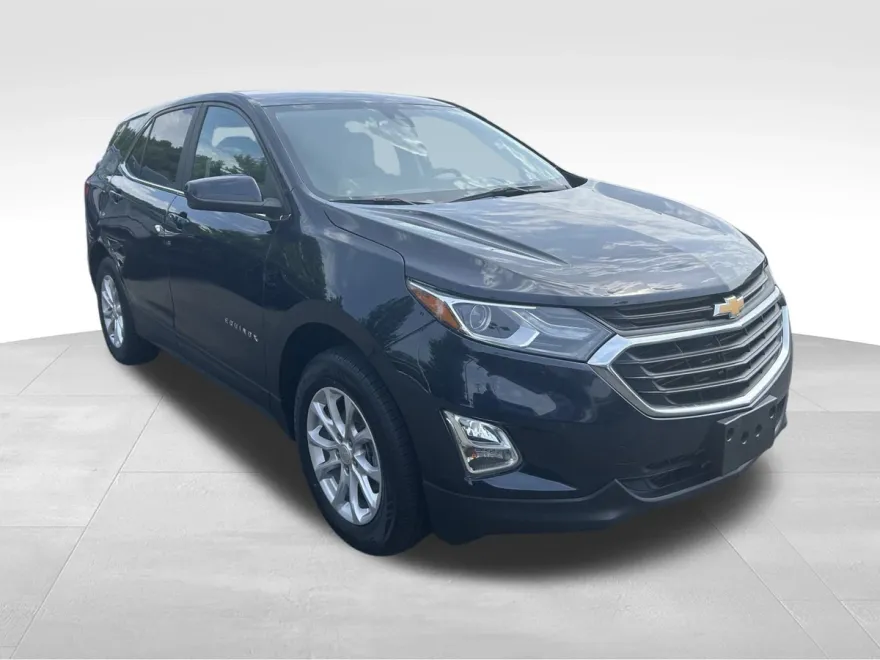 2021 Chevrolet Equinox LT photo 1