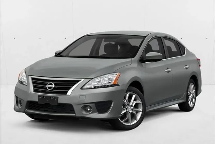 2013 Nissan Sentra SR photo 1