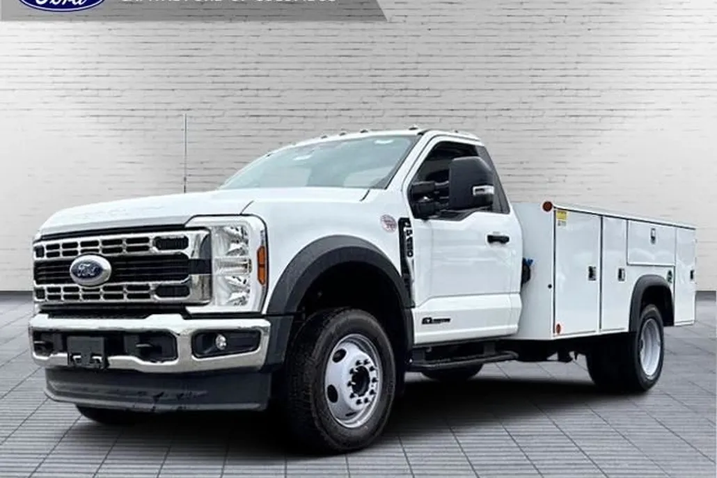 2024 Ford F-450 XL photo 1
