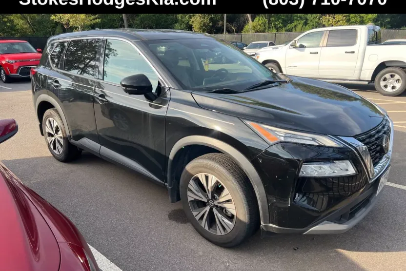 2021 Nissan Rogue SV photo 1