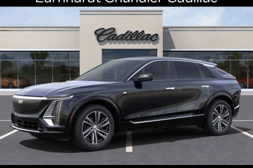 2025 Cadillac Lyriq Luxury photo 1