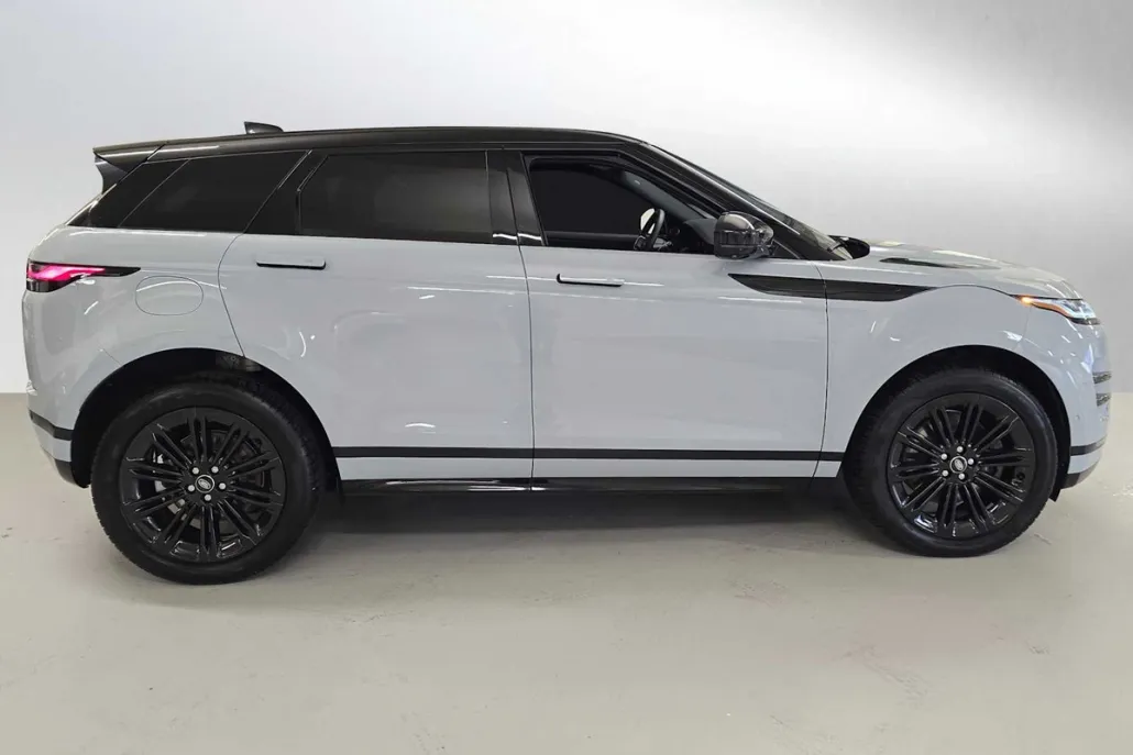 2024 Land Rover Range Rover Evoque Dynamic SE photo 1