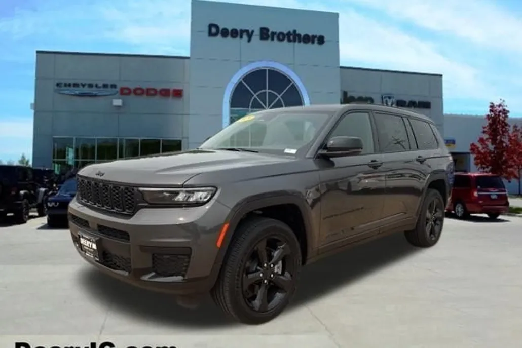 2025 Jeep Grand Cherokee Altitude X photo 1