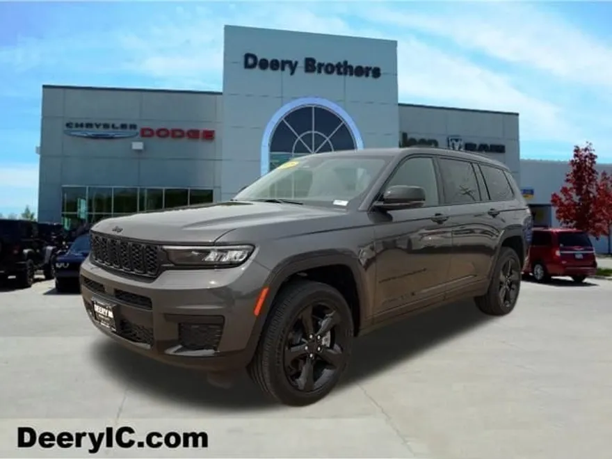 2025 Jeep Grand Cherokee Altitude X photo 1