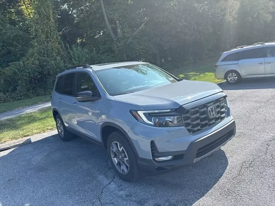 2023 Honda Passport TrailSport photo 1