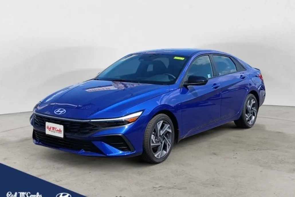 2025 Hyundai Elantra SEL Sport photo 1