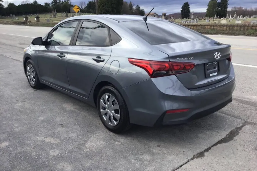 2019 Hyundai Accent SE photo 1