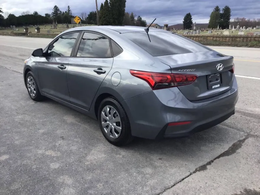 2019 Hyundai Accent SE photo 1