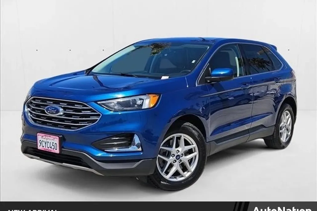 2022 Ford Edge SEL photo 1