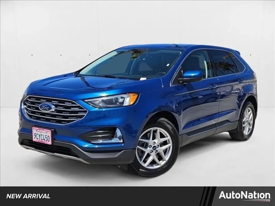 2022 Ford Edge SEL photo 1