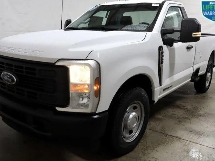 2024 Ford F-350 XL photo 1